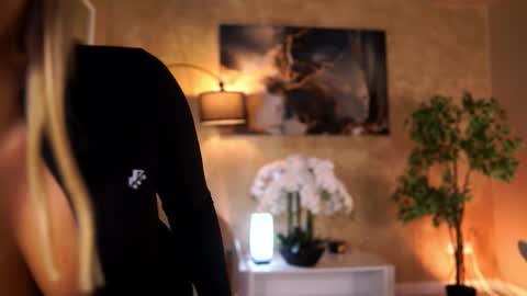 Eva online show from March 10, 8:36 pm