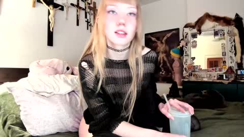 Goddess Eve online show from December 23, 12:19 am