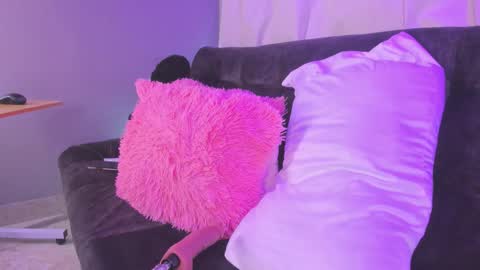 Eva Queen online show from December 17, 9:04 am