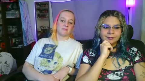 Snapshot of evelan123 chatting on June 30, 8:54 pm Chulal online show from June 30, 8:54 pm