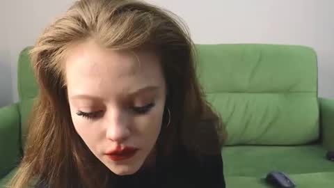 Snapshot of eveleen_soleen chatting on October 31, 2:51 pm Eveleen online show from October 31, 2:51 pm