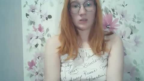 Snapshot of eveliina_shy chatting on April 26, 2:59 pm Evelina online show from April 26, 2:59 pm