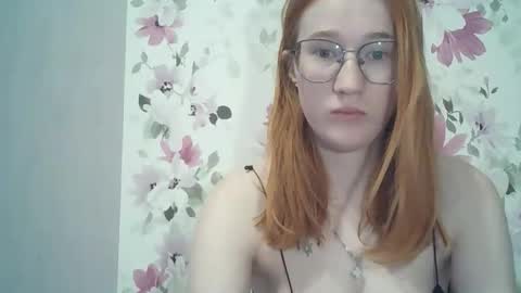 Snapshot of eveliina_shy chatting on April 28, 3:17 pm Evelina online show from April 28, 3:17 pm