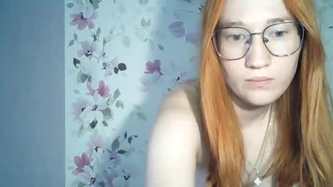Snapshot of eveliina_shy chatting on July 10, 9:23 am Evelina online show from July 10, 9:23 am