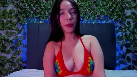 E V E L I N online show from September 18, 9:50 pm