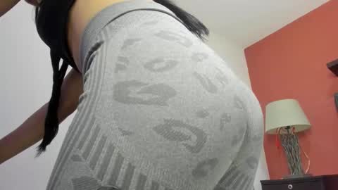 BELLA online show from February 18, 12:12 pm