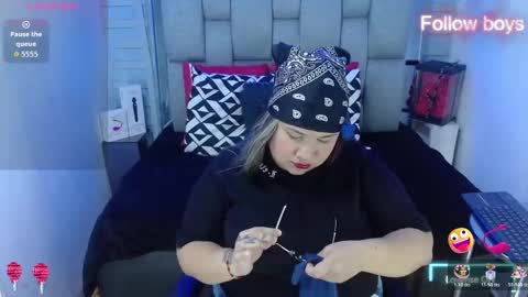 evelin zaens online show from October 19, 4:57 am