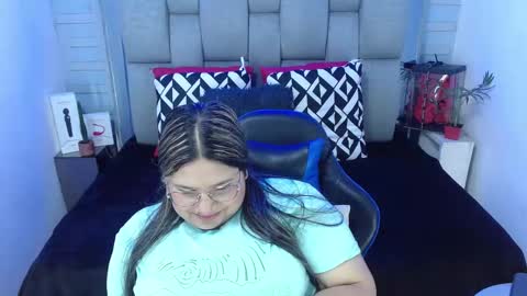 evelin zaens online show from November 7, 5:51 am