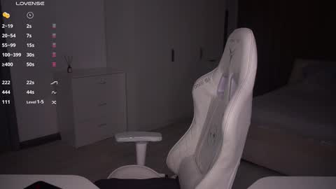 Evelina online show from November 6, 1:12 pm