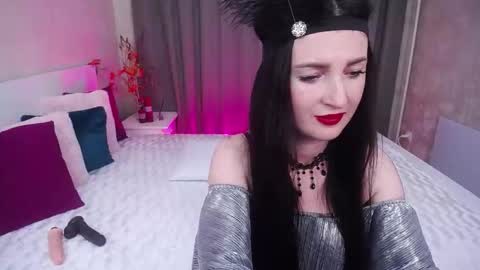 Evelin online show from November 17, 8:20 am