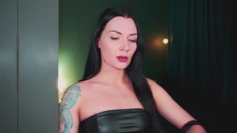 your Love online show from March 15, 6:14 pm