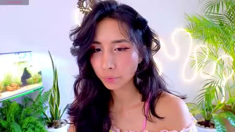 Snapshot of evelyn_chelle chatting on January 14, 9:20 pm Im Eve or Chelle Next Stream 191224 online show from January 14, 9:20 pm