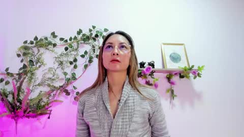 evelyn_miller___ online show from March 22, 3:21 am