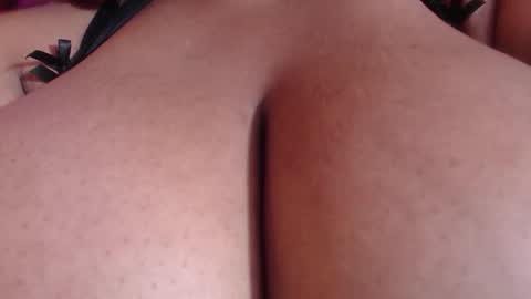 Evelyn Sandoval online show from January 8, 1:41 am