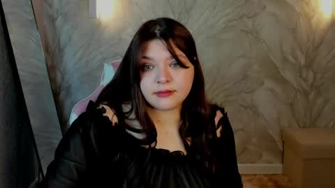 Snapshot of evelyne_loo chatting on May 3, 1:00 am Evelyne Loo online show from May 3, 1:00 am