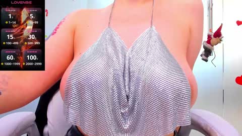 evelyne_rose online show from December 17, 9:17 am
