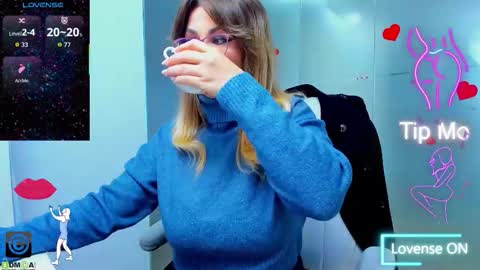 evelyne_rose online show from October 11, 4:44 am