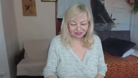 BarbaraBlondy online show from November 20, 9:20 am