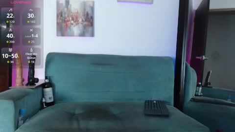 Evelyn martinez  online show from May 27, 8:06 pm