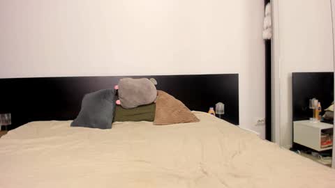 Snapshot of evelynneshawn chatting on March 2, 10:05 pm Evelyne online show from March 2, 10:05 pm