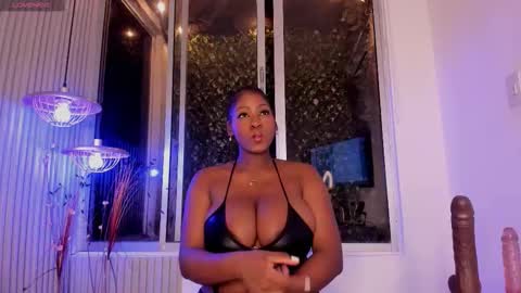 EvelynZoee online show from October 21, 3:40 am