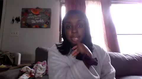 evemonroe17 online show from July 31, 5:56 pm