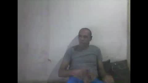 everaldosantos online show from December 23, 11:06 pm