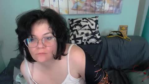 Snapshot of everly_rays chatting on September 22, 7:10 am Everly online show from September 22, 7:10 am