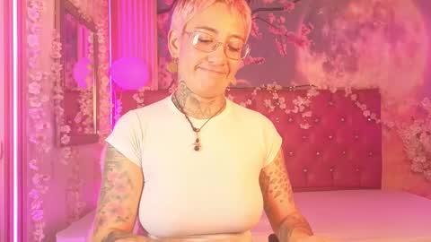 everlyn_sexx online show from February 21, 4:08 pm