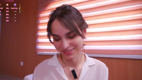 Anita online show from April 15, 10:00 am