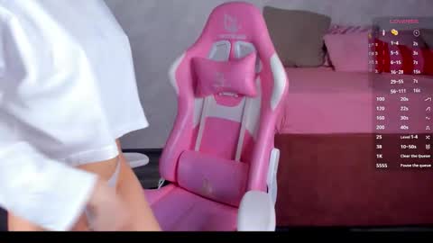 Evi online show from March 26, 1:55 am