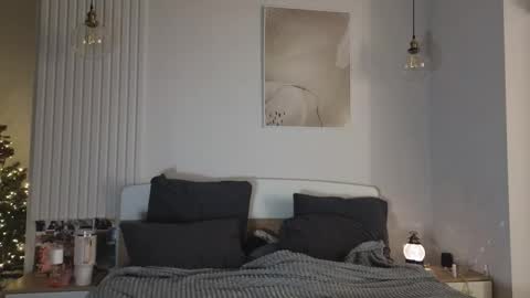 evi_woow online show from December 16, 10:48 pm