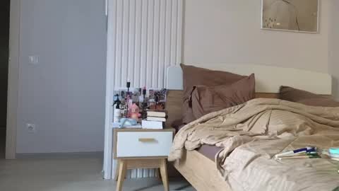 Snapshot of evi_woow chatting on April 25, 5:43 am evi_woow online show from April 25, 5:43 am