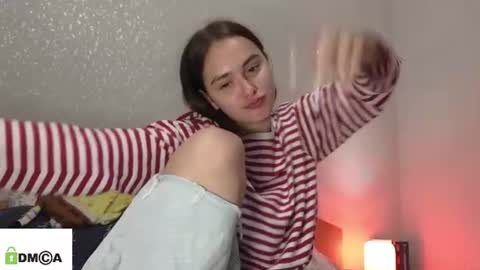 Snapshot of evi_woow chatting on June 13, 9:46 pm evi_woow online show from June 13, 9:46 pm