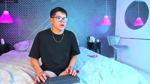 Evie  Denm online show from February 20, 6:19 am