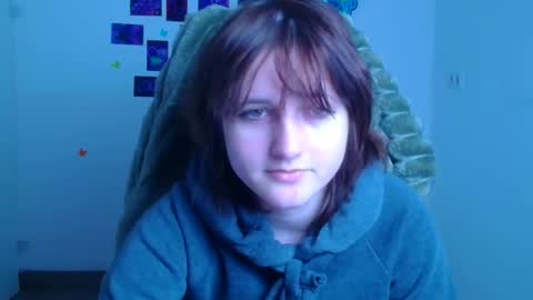 Evie online show from February 10, 6:39 am