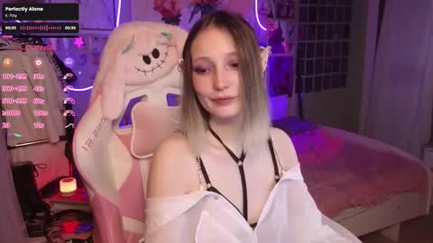 Evie online show from October 22, 11:37 pm