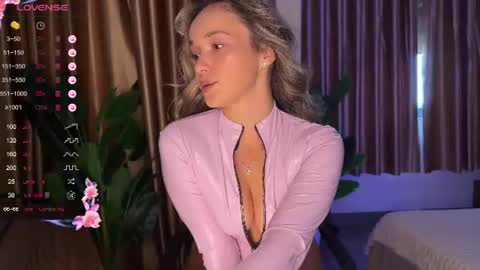 evielina online show from June 22, 11:57 pm