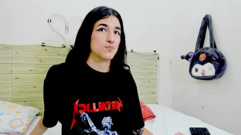 Marley independent model online show from November 22, 8:19 pm