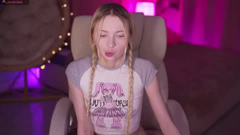 Eva online show from March 22, 8:07 am