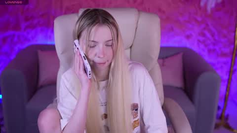 Eva online show from April 10, 8:08 am