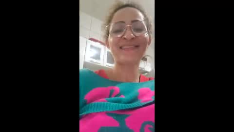 evmayeiorsku online show from June 6, 7:35 am