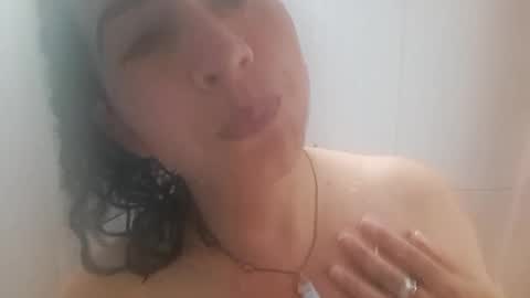 Snapshot of evolet_evolet_ chatting on November 8, 2:17 pm Evolet online show from November 8, 2:17 pm