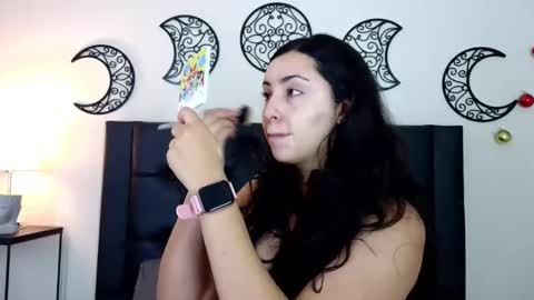 Evolet online show from December 3, 11:30 am