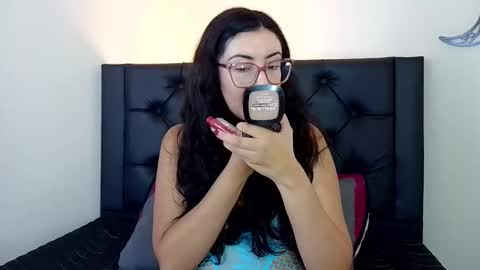 Snapshot of evoletmk chatting on February 22, 5:22 pm Evolet online show from February 22, 5:22 pm