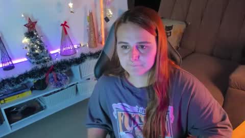 EVY online show from December 19, 2:29 am