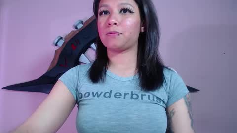 Im Evy online show from November 30, 12:14 am