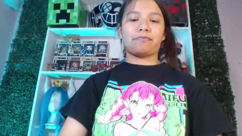 Snapshot of evybubbles_ chatting on May 19, 6:03 pm Im Evy online show from May 19, 6:03 pm