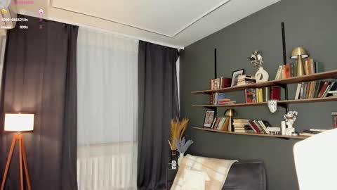 Ann online show from March 3, 7:09 pm