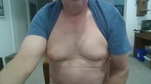 Snapshot of excitacbleguy9 chatting on December 4, 5:54 pm was excitablyguy hacked online show from December 4, 5:54 pm